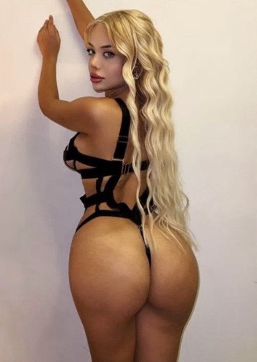 istanbulescortazra-3 İstanbul Escort Azra Eve & Otele & Rezidanslara Geliyorum